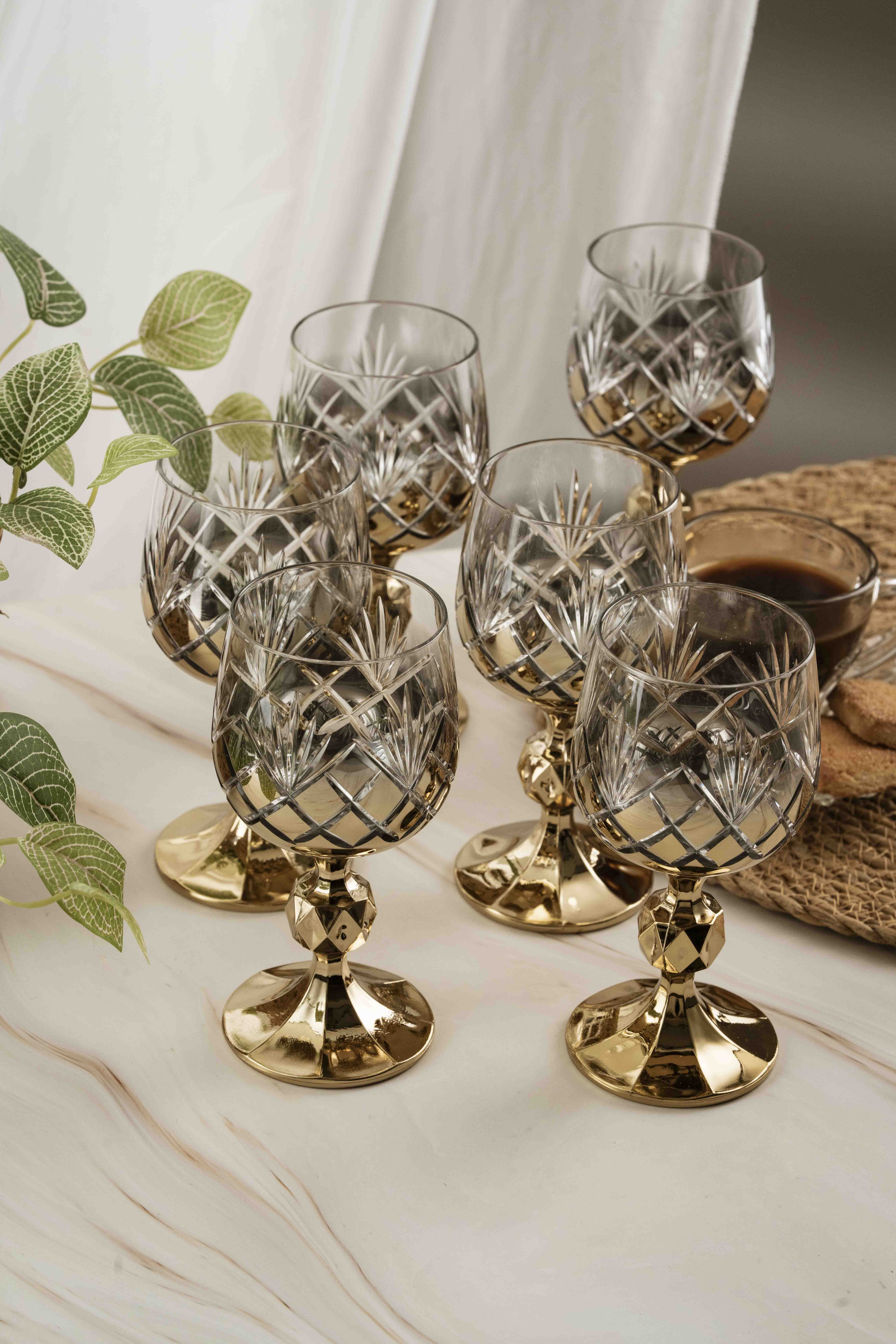 Gold Pineapple Crystal Coffee Side 150ml