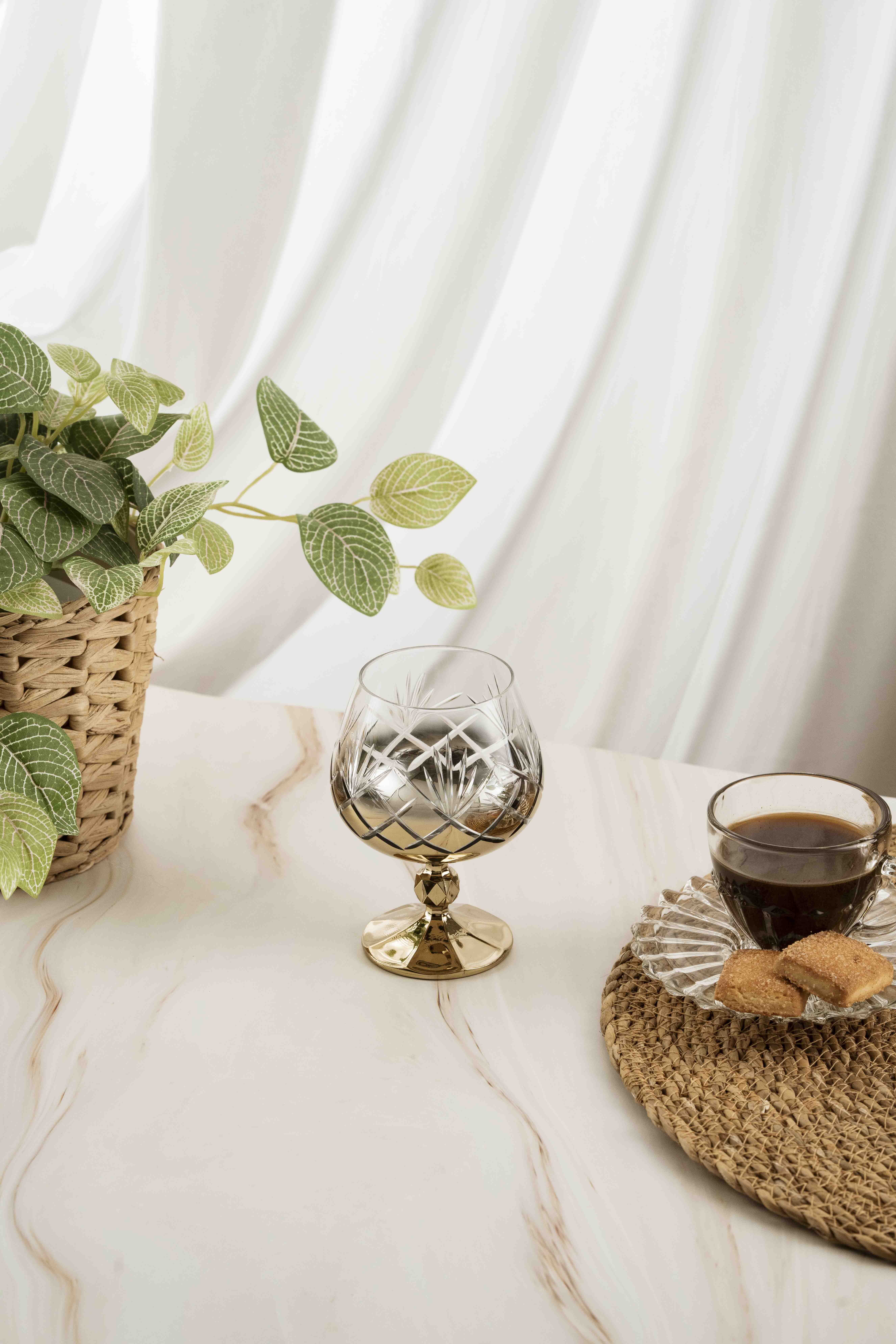 Gold Pineapple Crystal Coffee Side 250ml